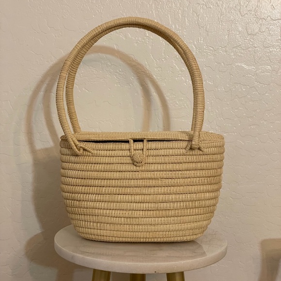 Handmade Handbags - Chic Beige Woven Tote Bag